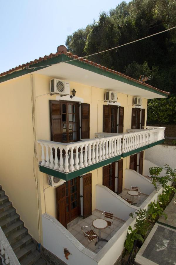 Pomelo Rooms Parga Exterior foto